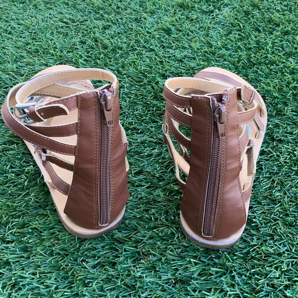Treasure & Bond Women’s Brown Sandals - Picture 3 of 6
